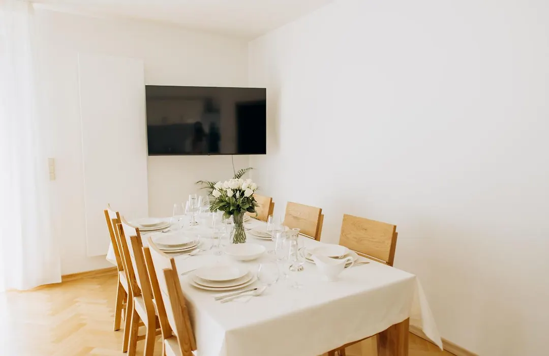 Familyvilla, New 4 Luxury Big Apartments, Parking-1