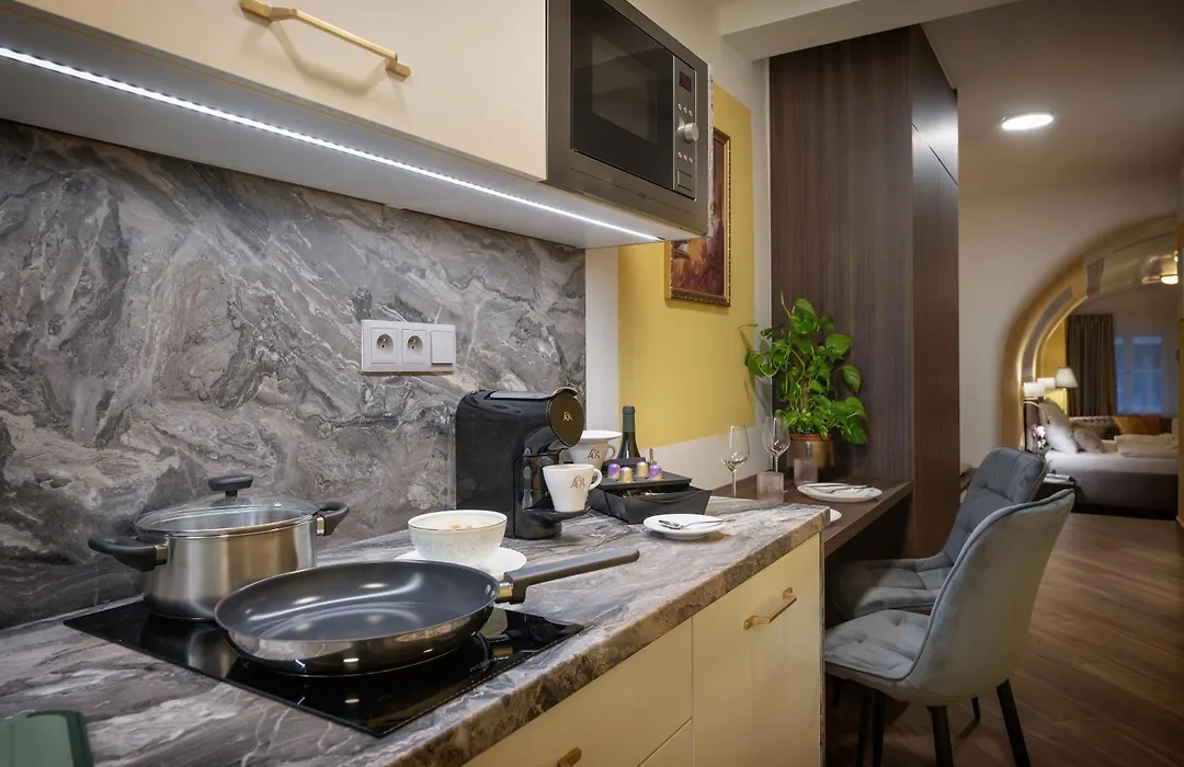 Kaiserstein Palace Apartments-1