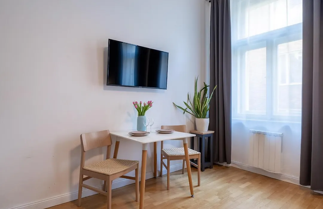 Stay Inn Apartments Stepanska-1