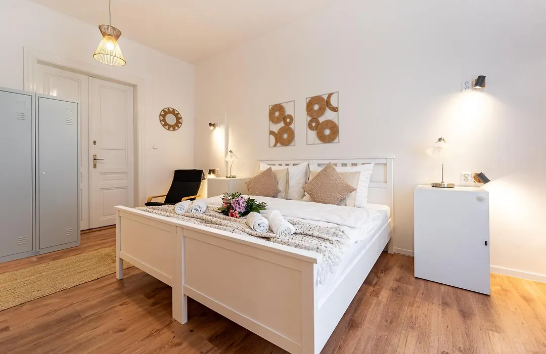 Celine Prague Luxury Hostel-1