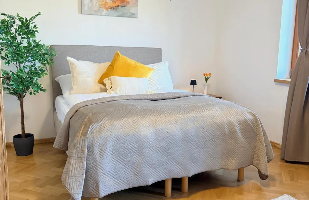 Familyvilla, New 4 Luxury Big Apartments, Parking-1