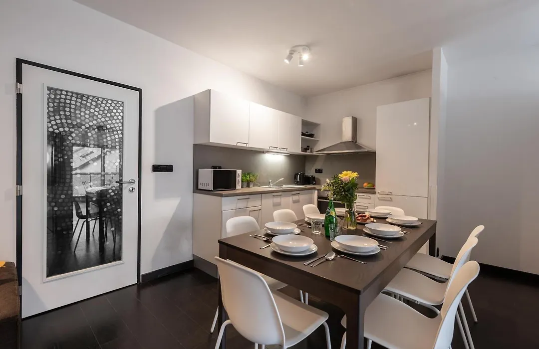 Spacious Family Apartments With Balcony I Metro I Karlin-1