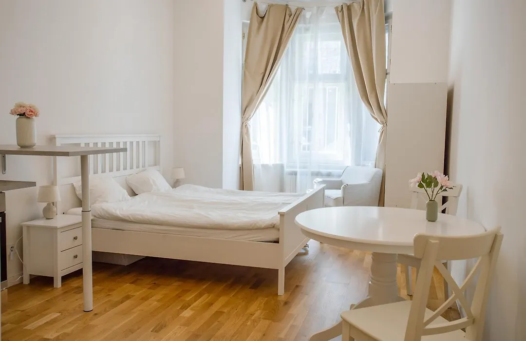 Beautiful Apartment By Stromovka Park-1