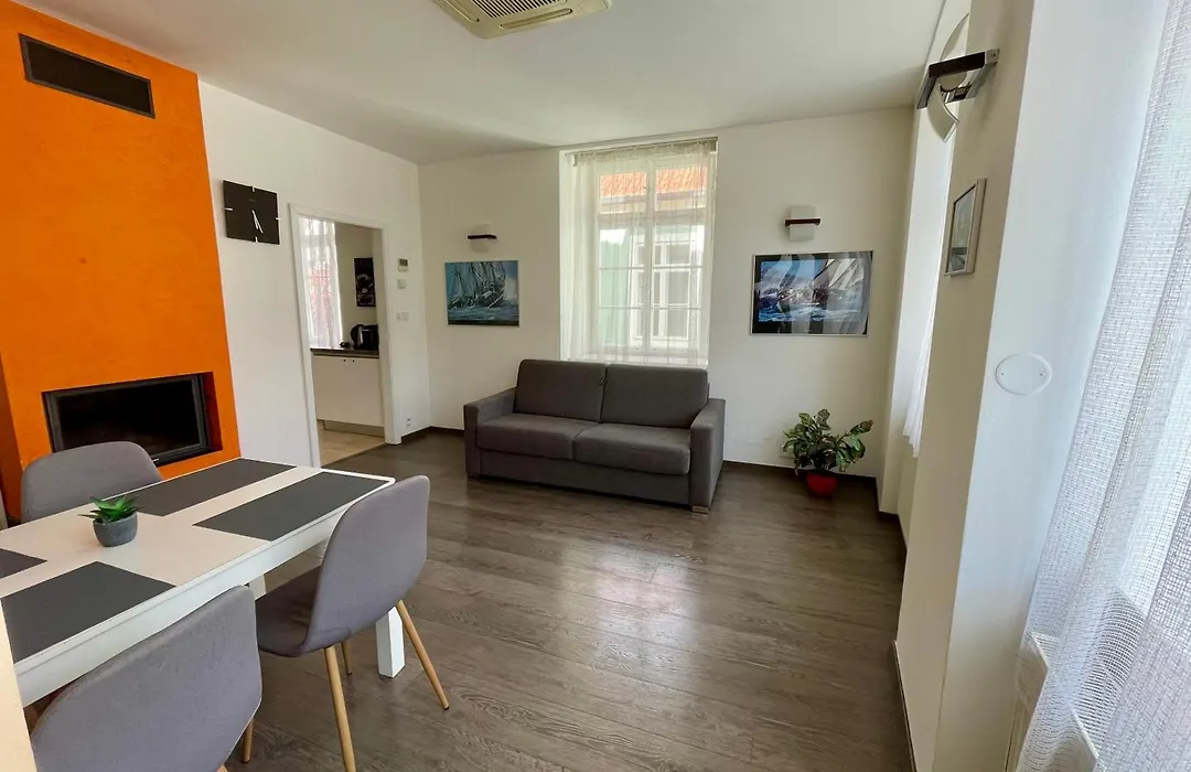 Agnes - Apartments-1