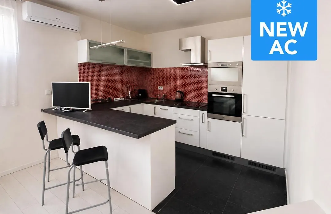 Rumako Apartments-1