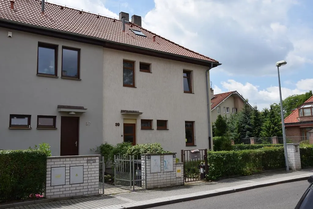 Classical House In Prague 6-1