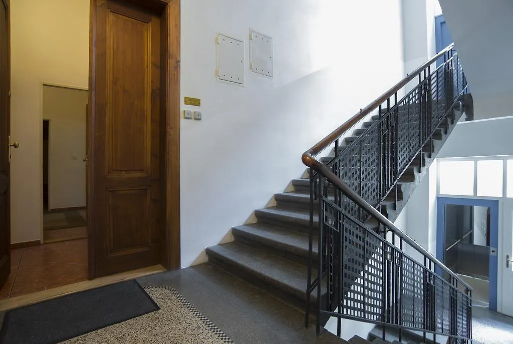 Apartment Dusni-1