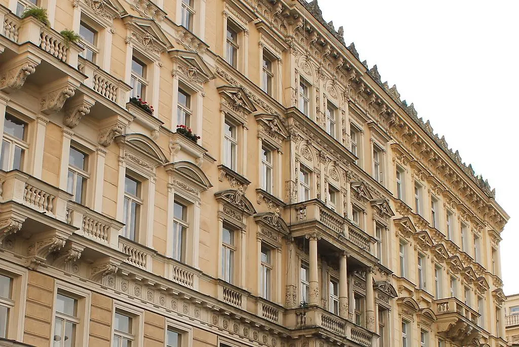 Royal Prague Apartment Celakovskeho Sady-1
