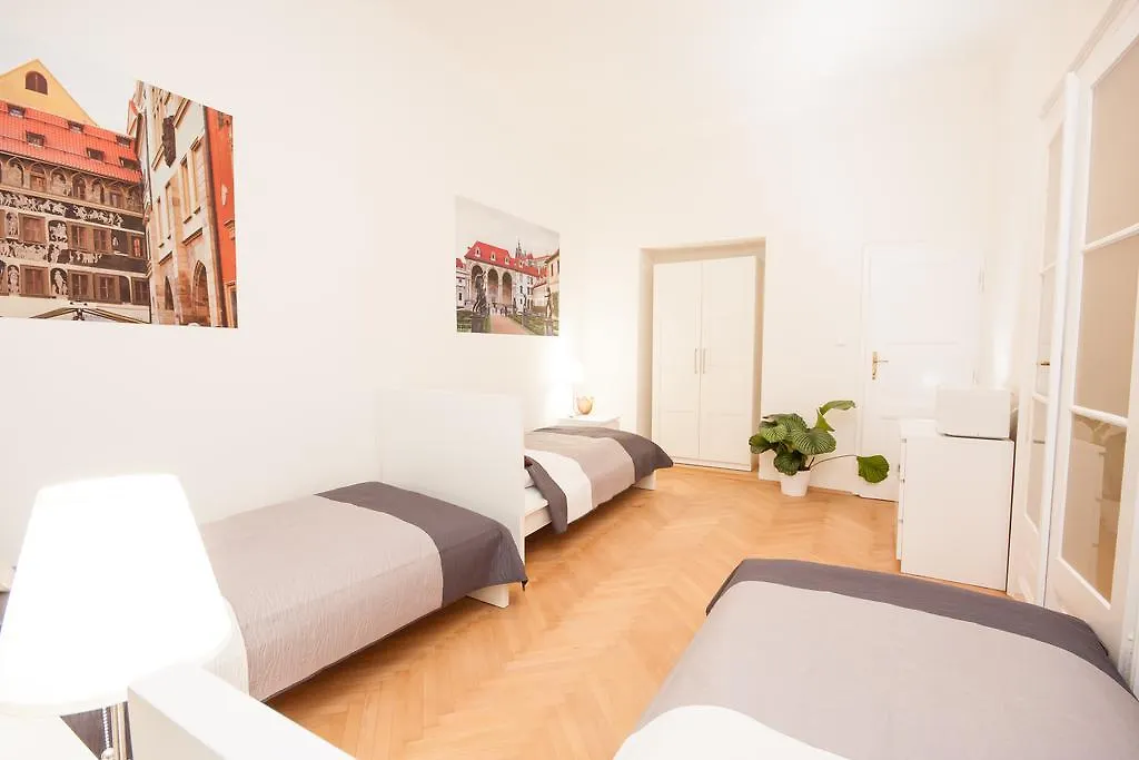 Fashion Loft-1