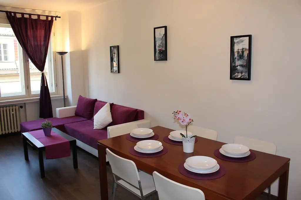 Go Native Prague Apartment-1
