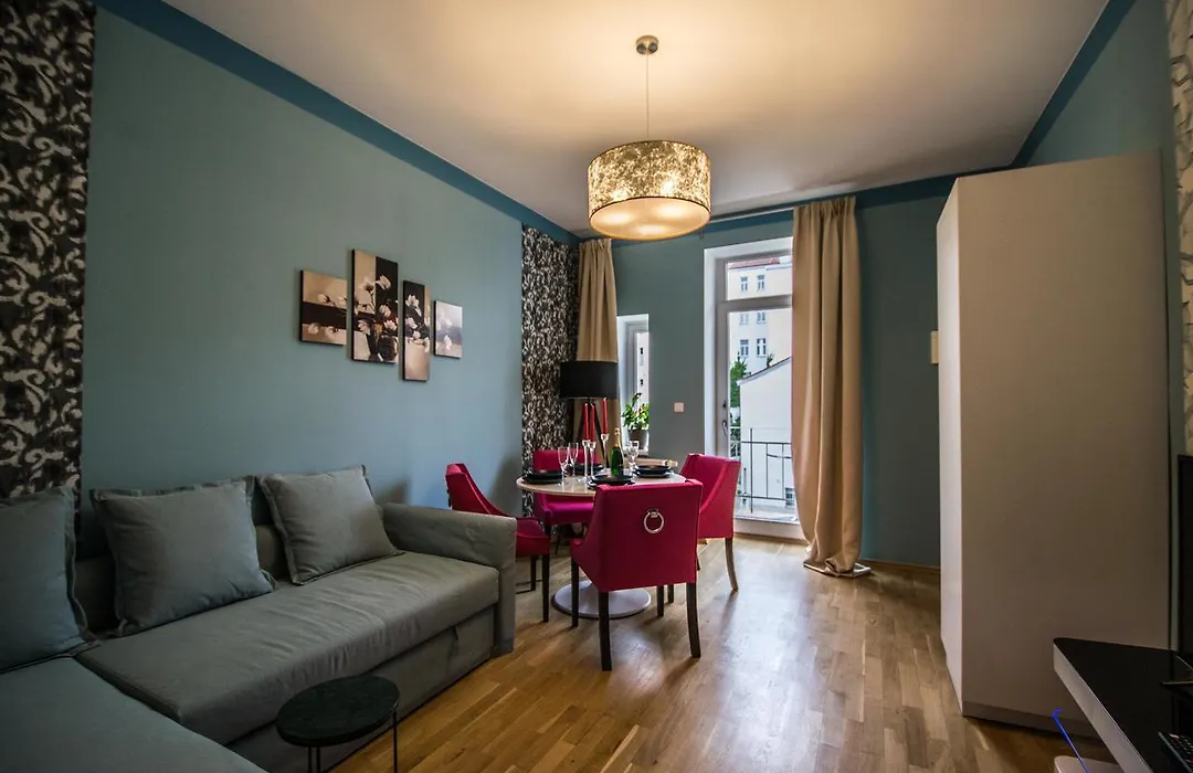 Stylish Apartments Close To Eden Garden-1