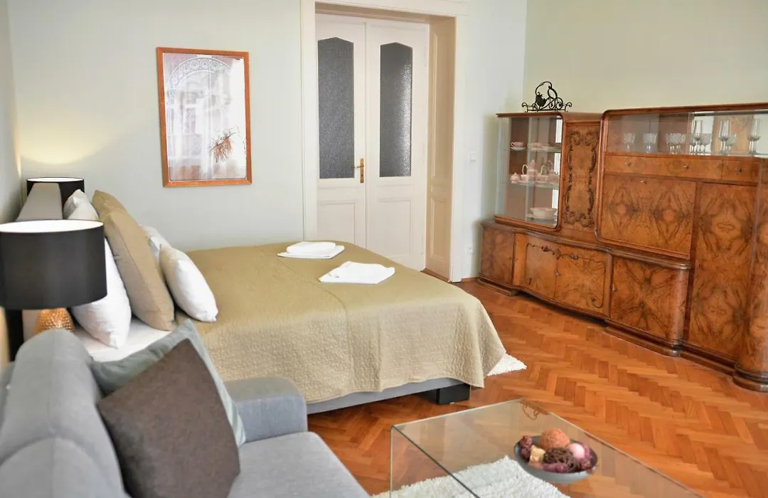 Apartment In The Heart Of Prague-1