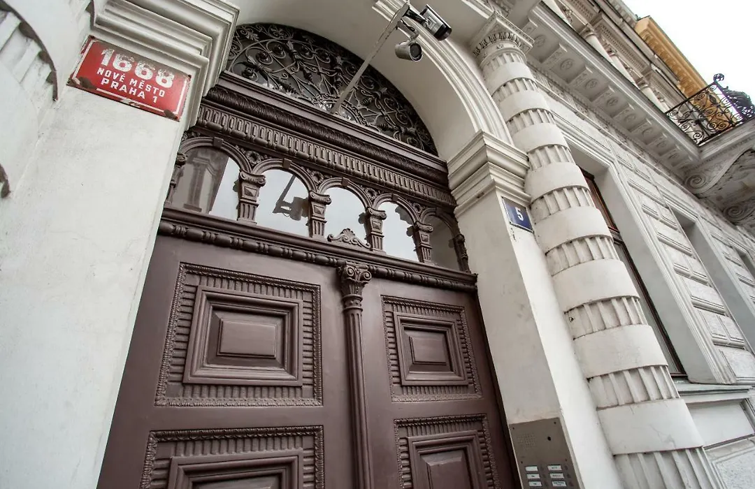 Open Gate-1