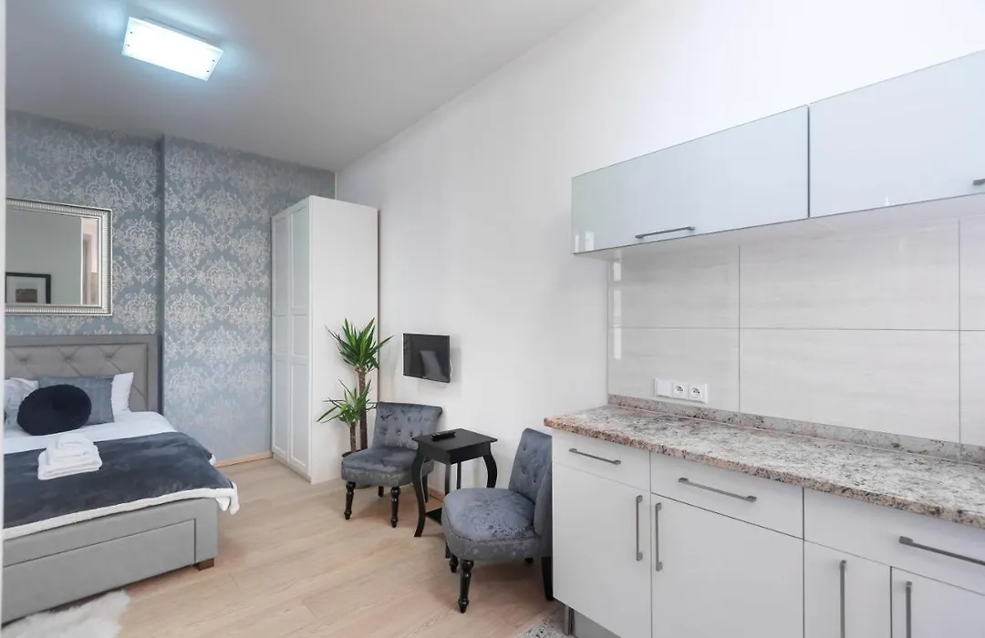 Quiet Apartment In The Heart Of Old Town Centre-1