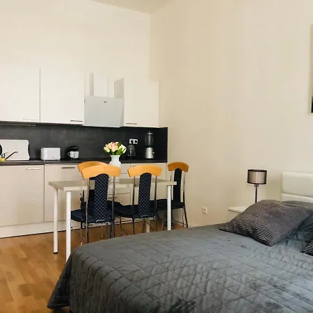 Modern Cozy Apartment In Central Prague-2