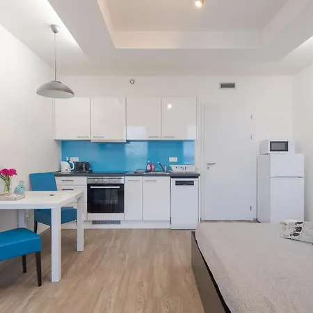 Bright Studio, 10Min Centre, Free Parking-2