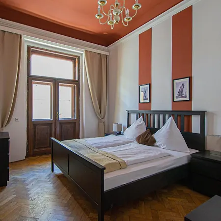 For Celebrations Spacious 3Bdr Apartment With Balcony-2