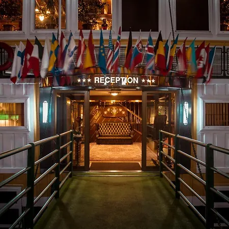 Admiral Botel-2