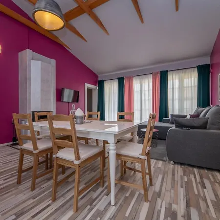 Lovely Prague Apartments - Truhlarska-2
