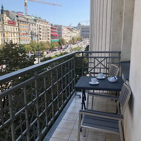 EA ApartHotel Melantrich-3