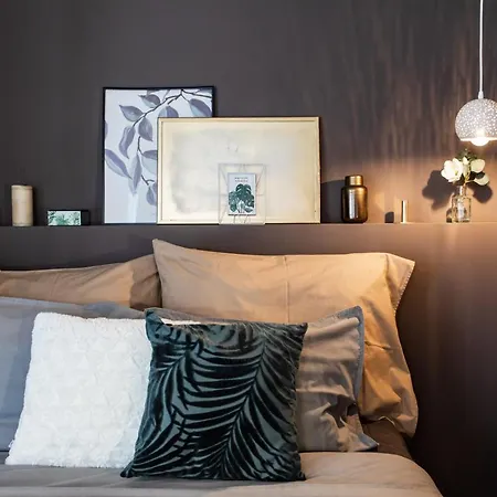 Cozy Modern Studio In Prague'S Absolute Center-2
