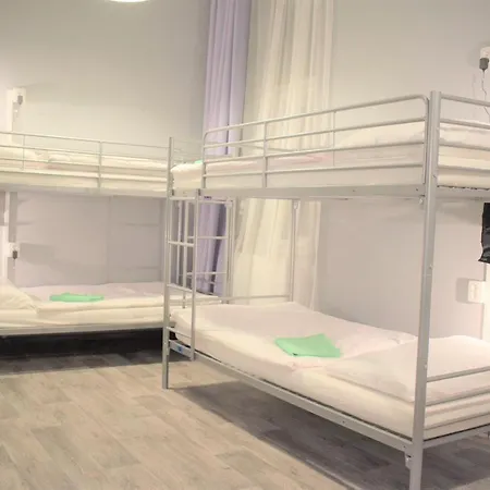 Globe Hostel Prague Adults Only-2
