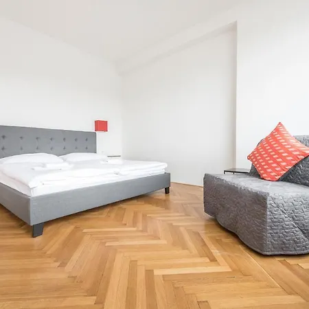 Revolucni Merkur River View Apartment-3
