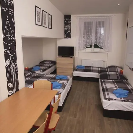 School Apartment - Your Unique Place In Prague By Metro Vysehrad-3