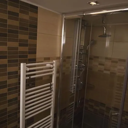 School Apartment - Your Unique Place In Prague By Metro Vysehrad-2