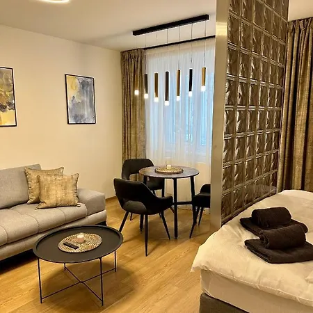 Apartman Panenska-2