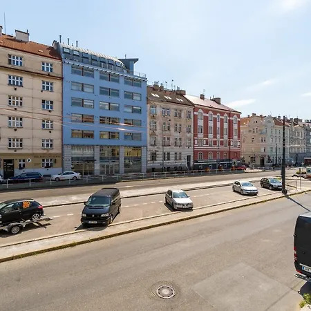 Brand New Studio Apartment #21 With Free Secure Parking In The Center-2