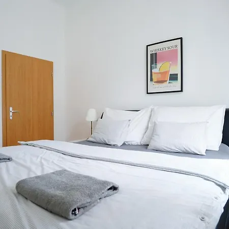 The Dante Prague - Family And Friends Apartments-2