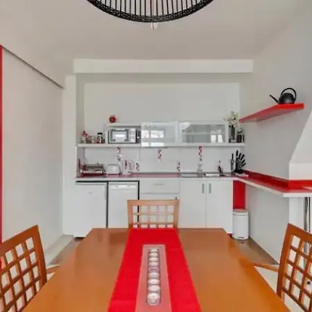 Lenka'S Cozy Red Studio + Lenka'S Cozy Gold Apartment-2