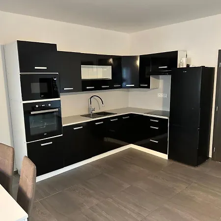 Byt apartman 73m2 Klid příroda Parking FREE-3