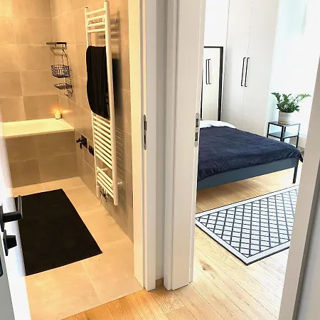 Room B 502-3