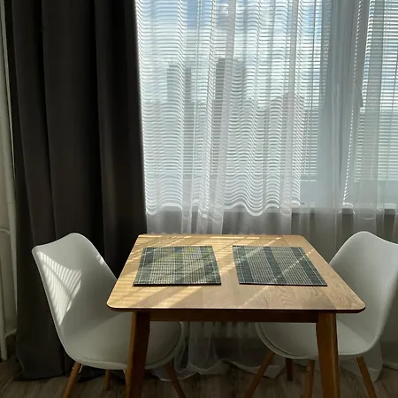 Sunny Minimalistic Flat Near Metro Opatov-2