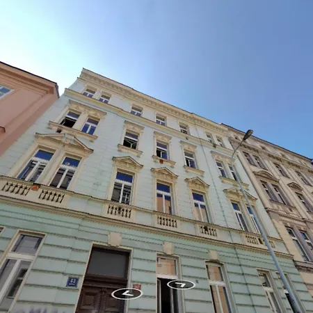 Apartments Borivojova 63-2