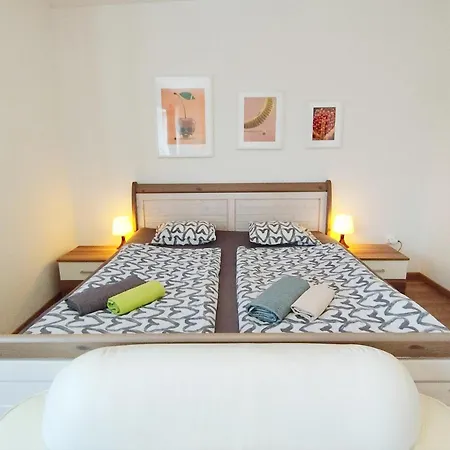 Cozy Rooftop With Balcony-2