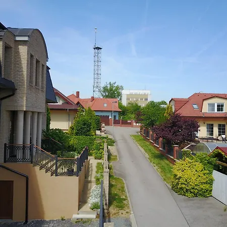 Villa Homestay Nad Helmrovkou-2