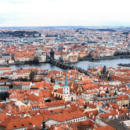 Cozy Homestay At Prague Main Station-2