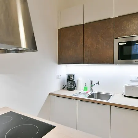 Kubelikova 32 Residence-3