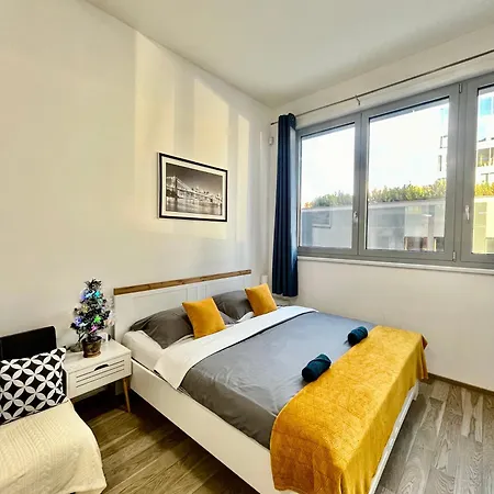Vit Apartment - Free Parking - O2 Arena-3