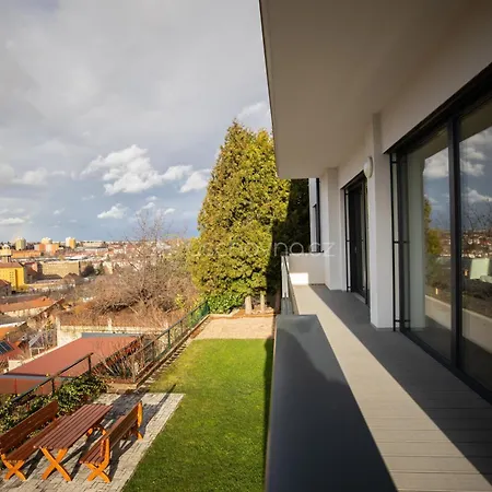 Airport Luxury Apartment & Spa Prague-3
