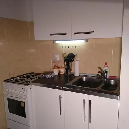 Comfy Apartments In Good Area-3