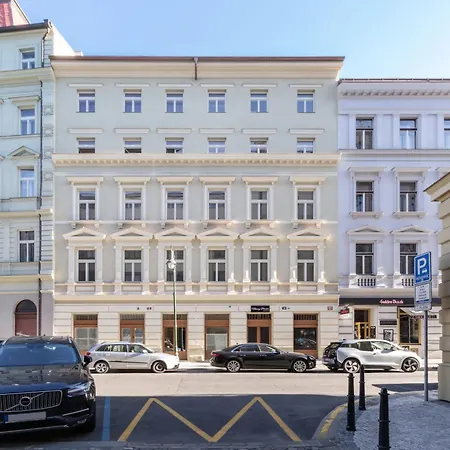Turnkey I Republic Square Apartments-3