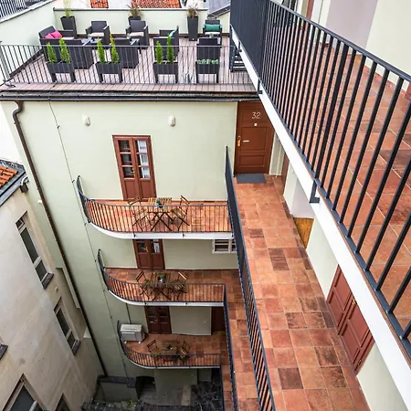 Charles Apartments In Old Town-2