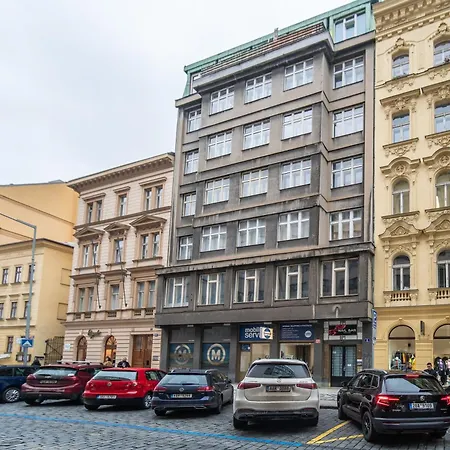 Sunny 2Br Apt. On Wenceslas Square With Paid Parking By Easybnb Premium-2