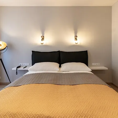 Apartments Abri-2