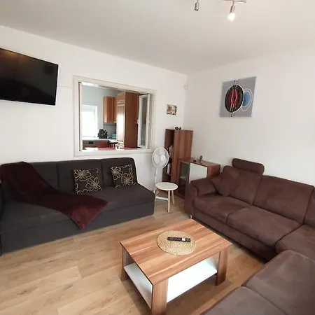 Duplex With Garden-2