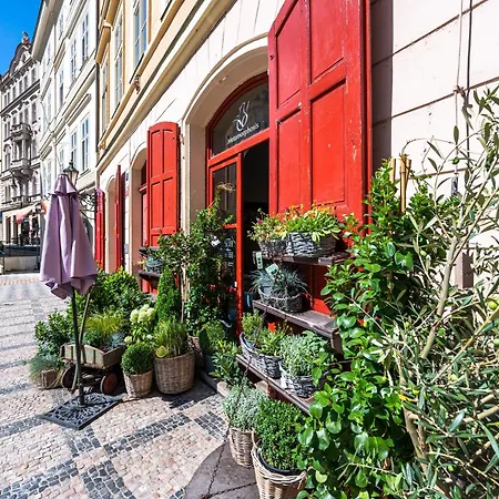Wishlist Prague Residences - Karlin Free Parking-2